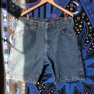 Wrangler Utility Cargo Shorts